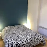 Lumineux 2 Chambres, A 2 Min De La