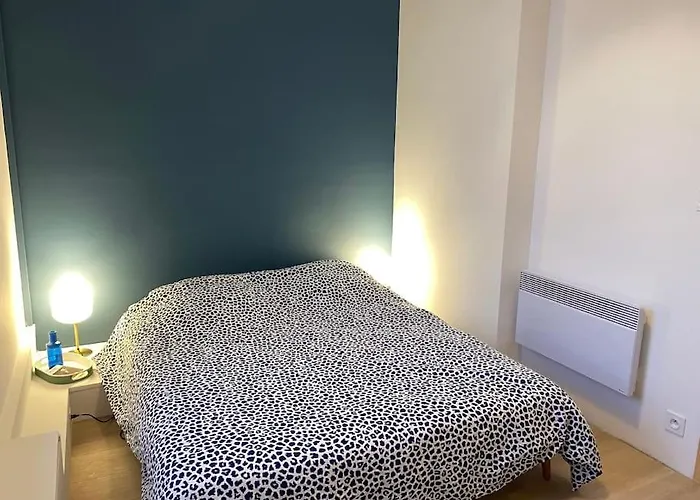 Lumineux 2 Chambres, A 2 Min De La